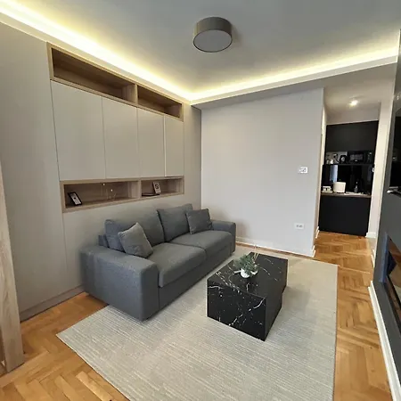 Ultracentral Ns Апартаменты Нови-Сад