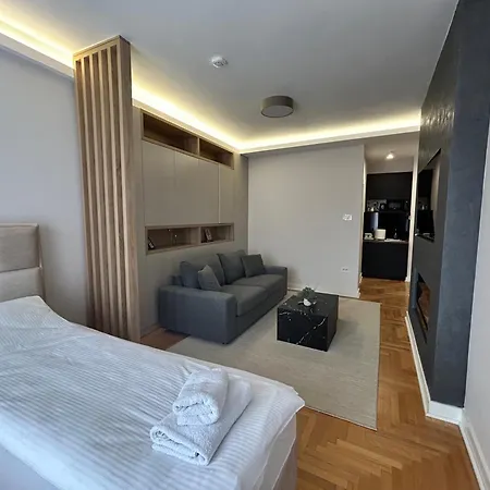 Ultracentral Ns Апартаменты